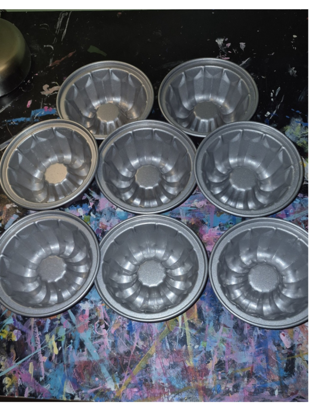 Set of 8 mini nonstick bundt cake pans. Cuisinart